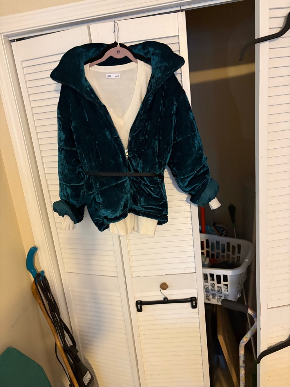 Women's Teal Velvet Hooded Puffer Jacket